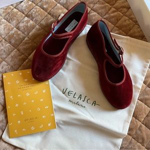 Velasca velvet Mary Jane flats